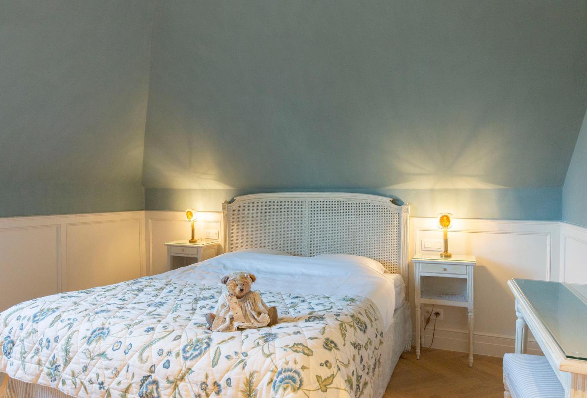 Guesthouse Mirabel Brugge Rom bilde