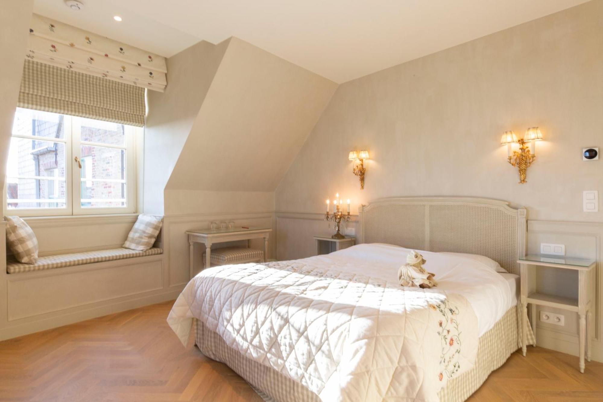 Guesthouse Mirabel Brugge Rom bilde