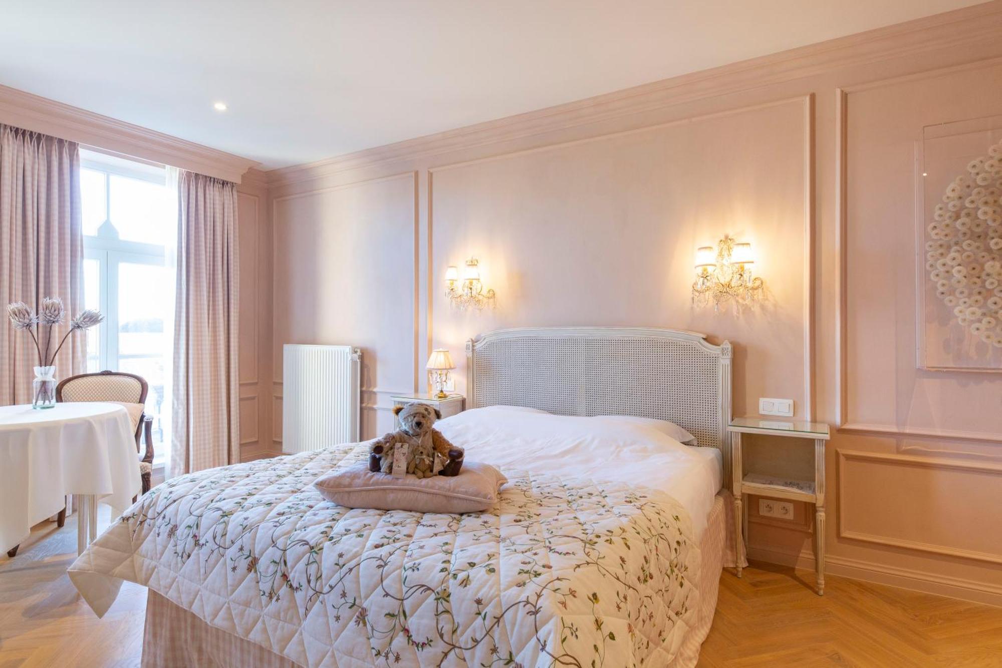 Guesthouse Mirabel Brugge Rom bilde